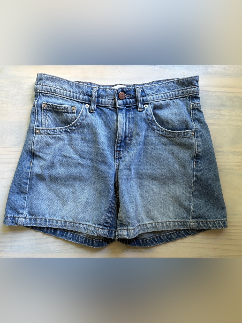 BDG Indie Mid-Rise Denim Shorts